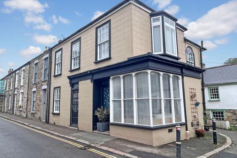 3 bedroom end of terrace house for sale, High Street Chacewater