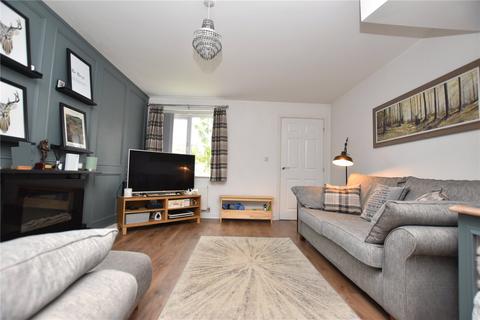 3 bedroom semi-detached house for sale, Leyburn Avenue, Morley, Leeds, West Yorkshire