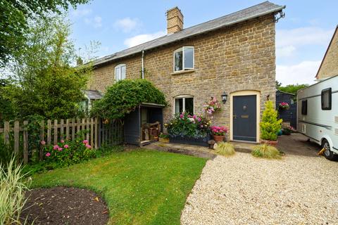 2 bedroom end of terrace house for sale, Hinton Waldrist, Faringdon, Oxfordshire, SN7