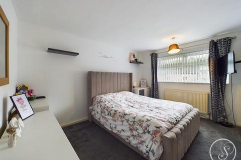 38 Brignall Garth, Leeds, LS9 7HB
