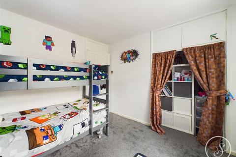 38 Brignall Garth, Leeds, LS9 7HB