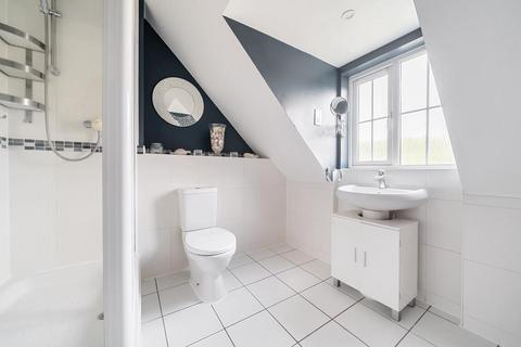 38 Upper Stroud Close, Chineham, Basingstoke, RG24 8EG