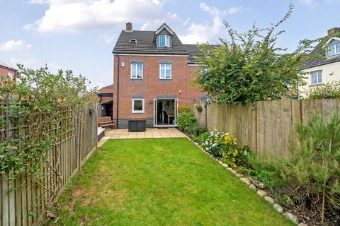 38 Upper Stroud Close, Chineham, Basingstoke, RG24 8EG