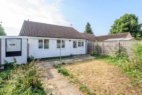 2 bedroom detached bungalow for sale, Bicester,  Oxfordshire,  OX26