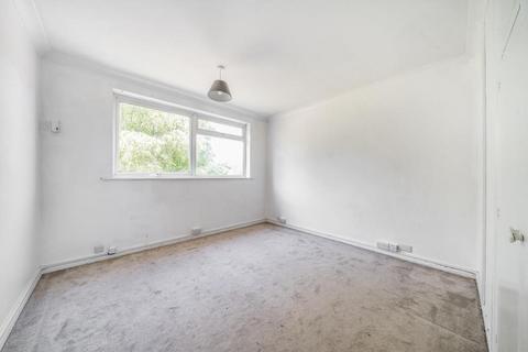 2 bedroom flat for sale, Northwood,  Middlesex,  HA6