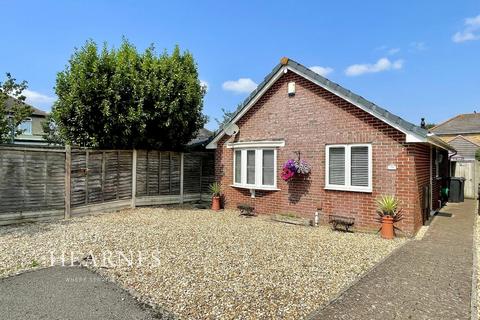 2 bedroom detached bungalow for sale, Uplands Gardens, Bournemouth, BH8