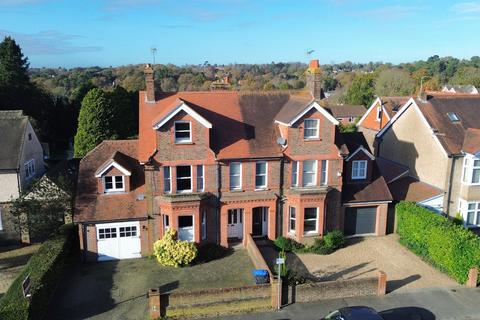 6 bedroom semi-detached house for sale, Haywards Road, Haywards Heath, RH16