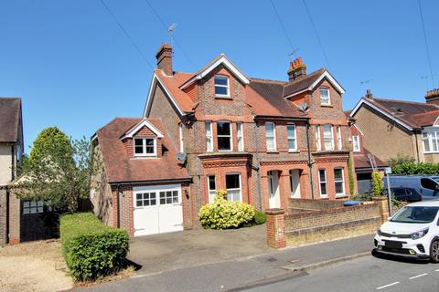 6 bedroom semi-detached house for sale, Haywards Road, Haywards Heath, RH16