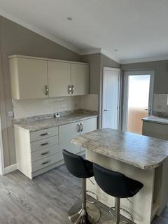 2 bedroom park home for sale, New Milton, Hampshire, BH25