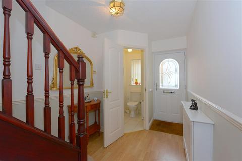 10 Goodrich Close, Muxton, Telford, TF2 8SN