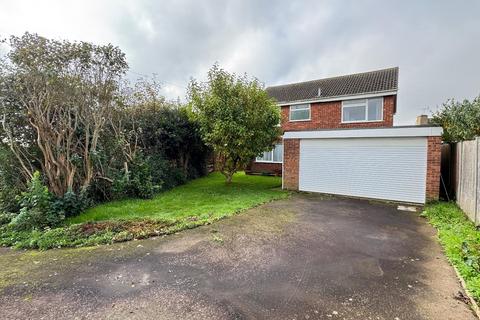 4 bedroom detached house for sale, With DOUBLE GARAGE Moorfield Road, Rothwell, Kettering