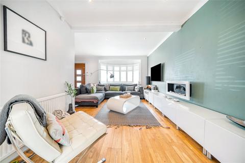 31 Cottingham Chase, Ruislip, HA4 0BZ