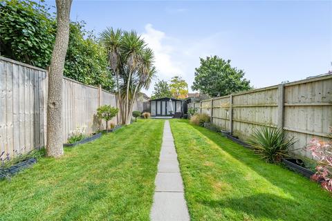 31 Cottingham Chase, Ruislip, HA4 0BZ