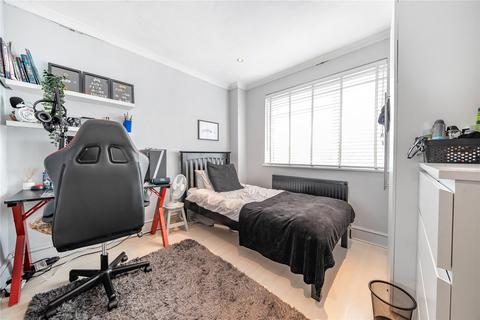31 Cottingham Chase, Ruislip, HA4 0BZ