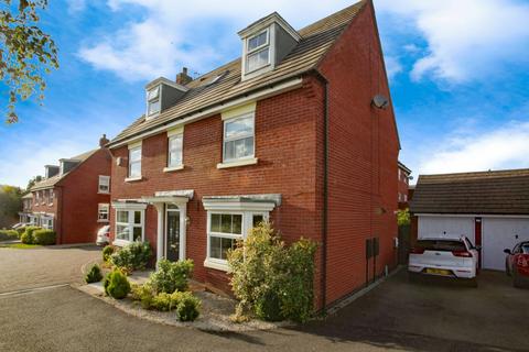 6 bedroom detached house for sale, Coltsfoot Way, Leicester LE9