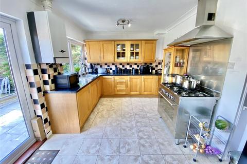 22 Ridgeway West, Sidcup, DA15 8SD