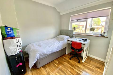 22 Ridgeway West, Sidcup, DA15 8SD