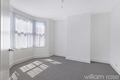 3 bedroom semi-detached house for sale, Cavendish Road, London E4