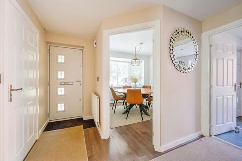 1 Eusden Close, Tamworth, B79 8DZ