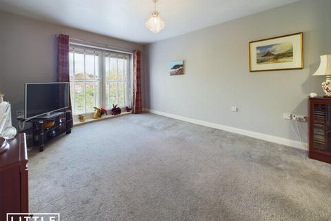 2 bedroom apartment for sale, Heyes Avenue, Haydock, WA11