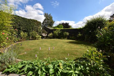 3 bedroom semi-detached bungalow for sale, Chantry Way East, Swanland, North Ferriby