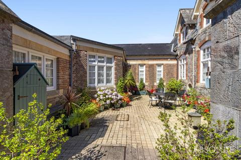 2 bedroom coach house for sale, Middle Lincombe Road, Torquay, TQ1