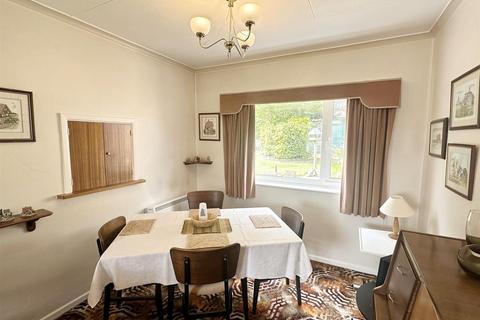 53 Forest Close, Sutton Coldfield, B74 2JY