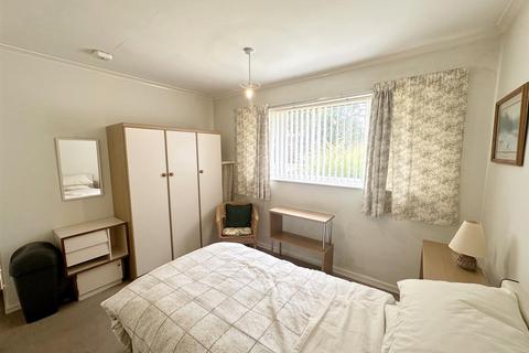 53 Forest Close, Sutton Coldfield, B74 2JY