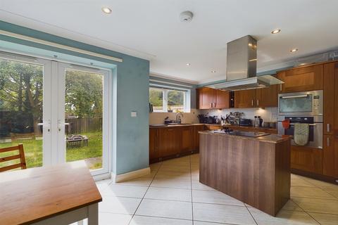 3 bedroom property to rent, St. Catherines Court, Newcastle Upon Tyne