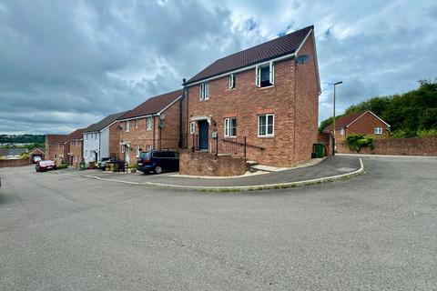 4 bedroom detached house for sale, Marsh Court, Aberbargoed, CF81