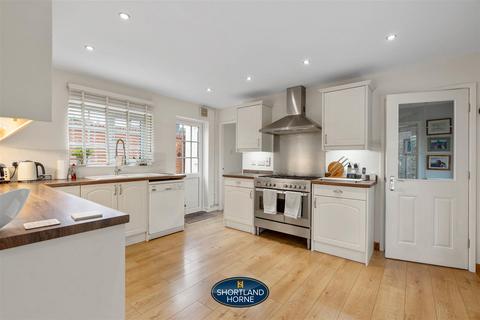 25 High Street, Ryton On Dunsmore, Coventry, CV8 3EY