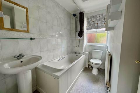 8 Antler Close, Glastonbury, BA6 9PL