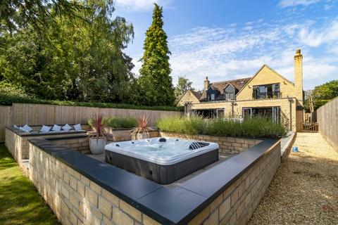 5 bedroom detached house for sale, Cinder Lane, Fairford, Gloucestershire, GL7