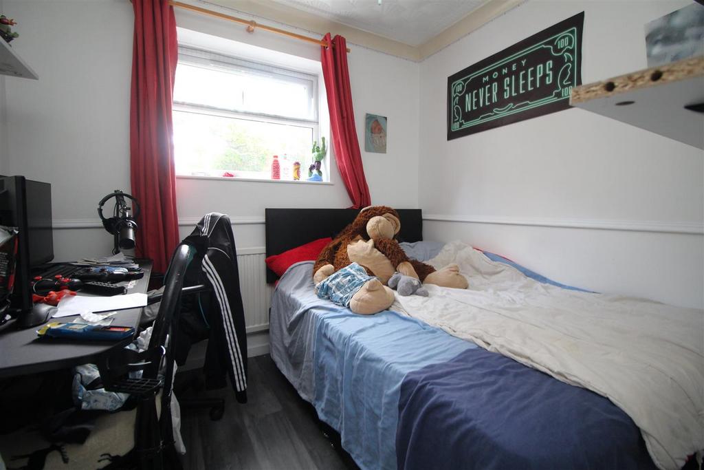 Bedroom 3 .JPG