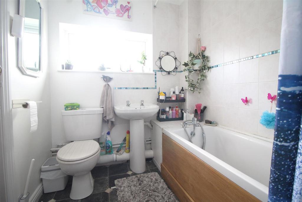 Bathroom.JPG