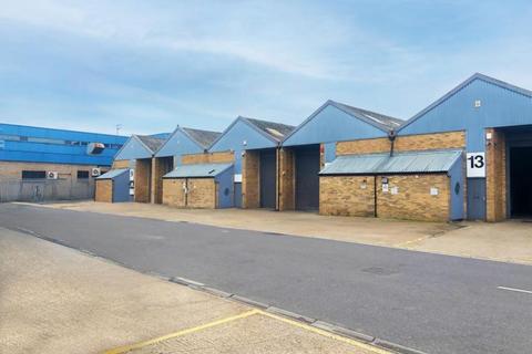 Warehouse to rent, Roman Industrial Estate, Croydon CR0