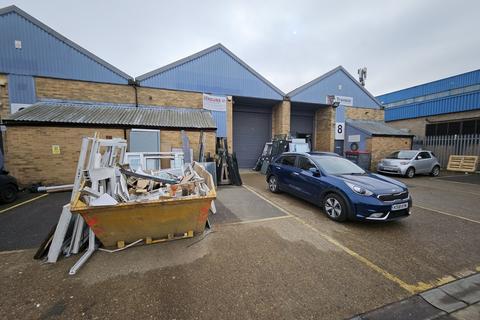 Warehouse to rent, Roman Industrial Estate, Croydon CR0