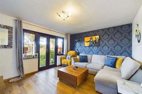 3 bedroom semi-detached house for sale, Willowbrook Drive, Cheltenham, Gloucestershire, GL51