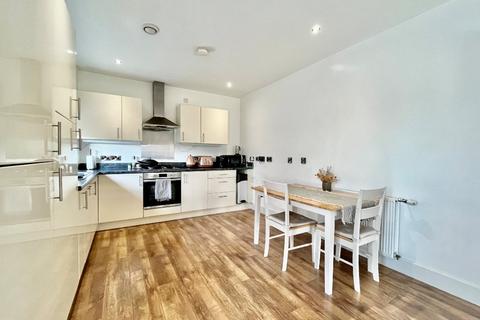 2 bedroom flat to rent, Tranquil Lane, Harrow, Middlesex, HA2