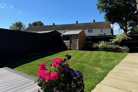 3 bedroom end of terrace house for sale, Tedder Avenue, Henlow, SG16