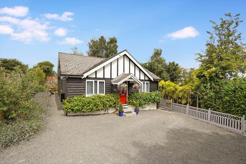 3 bedroom detached bungalow for sale, Vale Road, Loose, ME15