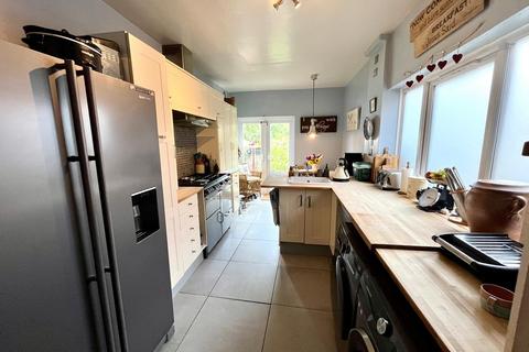 3 bedroom semi-detached house for sale, Bramhall Lane, Davenport, Stockport, SK2