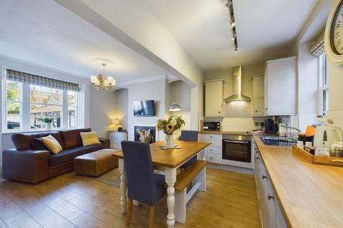 3 bedroom townhouse for sale, Cintra House, 5 Well Close Square, Whitby