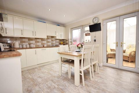 3 bedroom semi-detached house for sale, Wordsworth Grove, Stanley, Wakefield, West Yorkshire