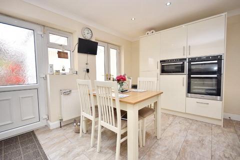 3 bedroom semi-detached house for sale, Wordsworth Grove, Stanley, Wakefield, West Yorkshire