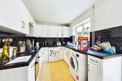 3 bedroom terraced house for sale, Purbrook Road, Tadley, Hampshire, RG26