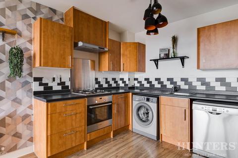 1 bedroom flat for sale, Isobel Place, London, N15