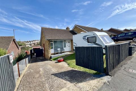 2 bedroom bungalow for sale, Valley Close, Newhaven