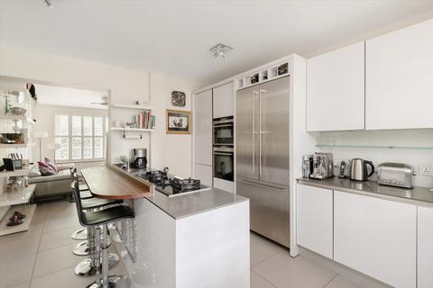 1 bedroom flat for sale, Knoll House, Carlton Hill, St John's Wood NW8