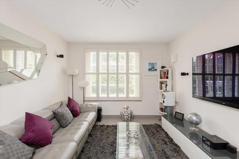 1 bedroom flat for sale, Knoll House, Carlton Hill, St John's Wood NW8